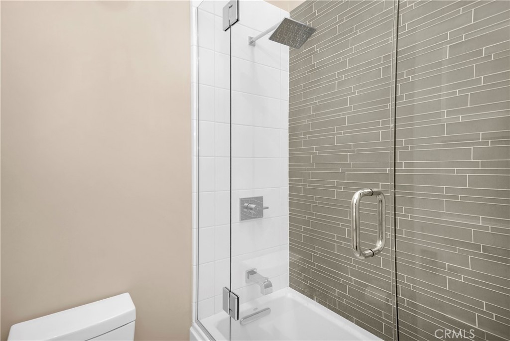 500 Chelsea Court 103, Long Beach CA, 9080363645117727489122