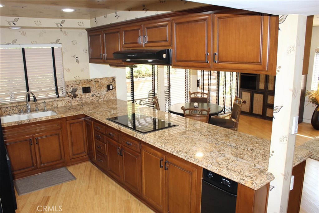4400 Portico Place Encino CA, 9131663635011165569122