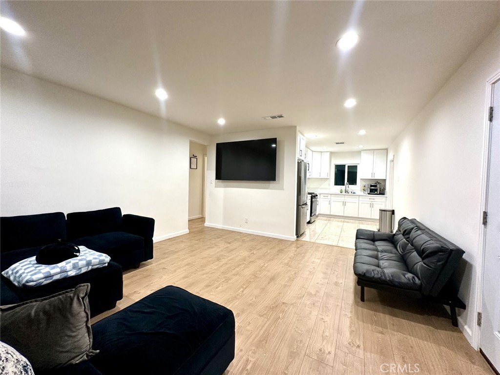 7732 Wyngate Tujunga CA, 9104264100554076034122