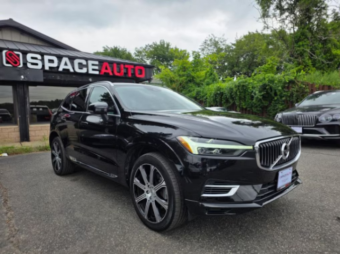 Vehículo deportivo utilitario 4D Volvo XC60 Recharge Inscription de segunda mano del 202163280226864899122