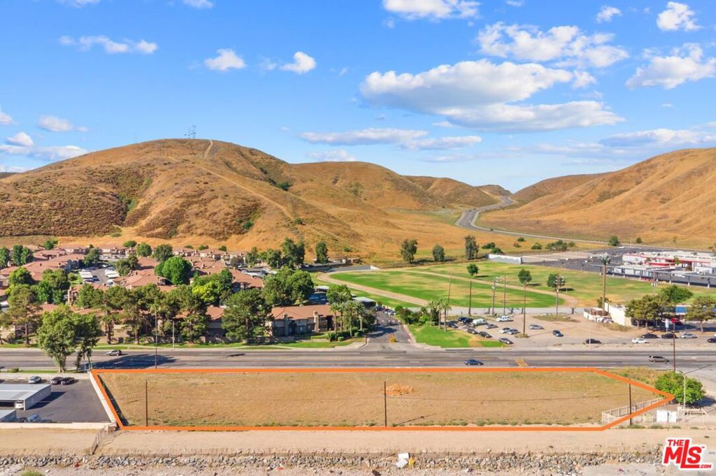 0 Kendall Drive San Bernardino CA, 9240764131519100033122