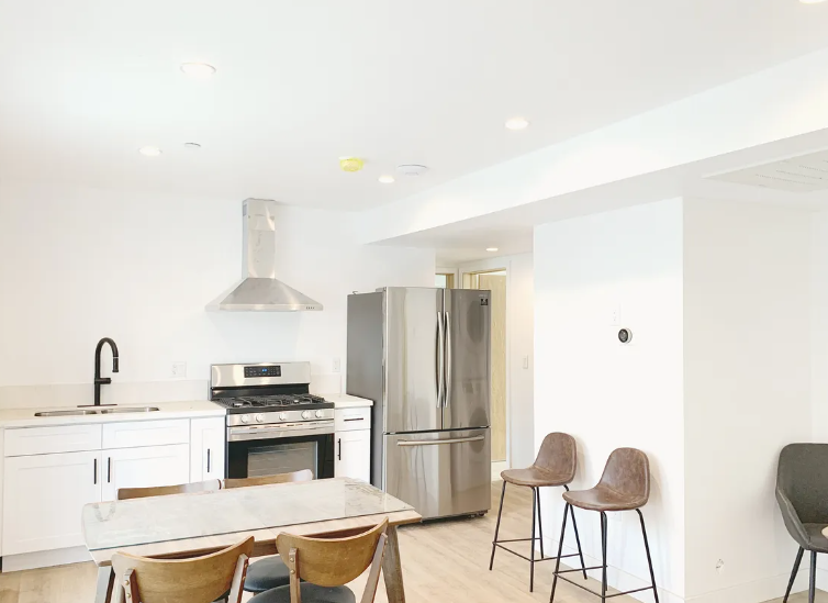 1436 W 36th Pl63432720806915120
