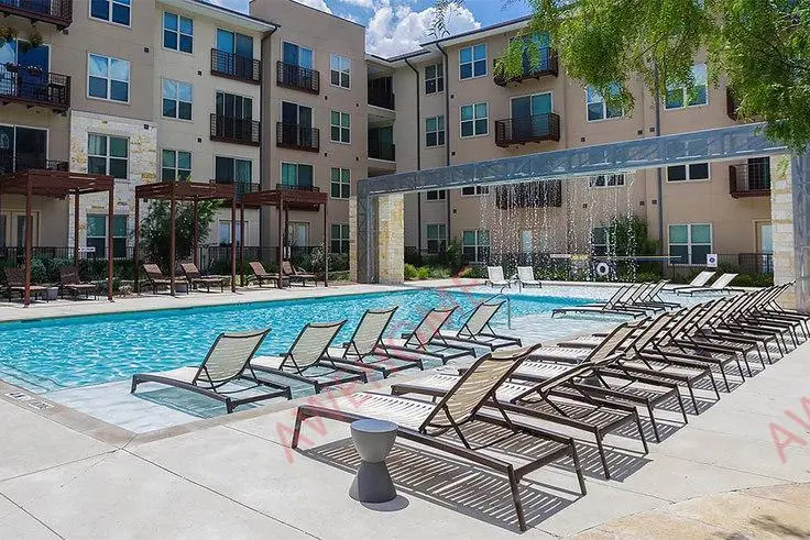 Griffis at the Domain Building 3 35063666181257603122