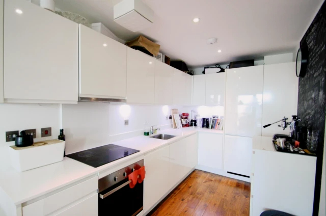 Beauvoir Crescent Islington64142718703619122