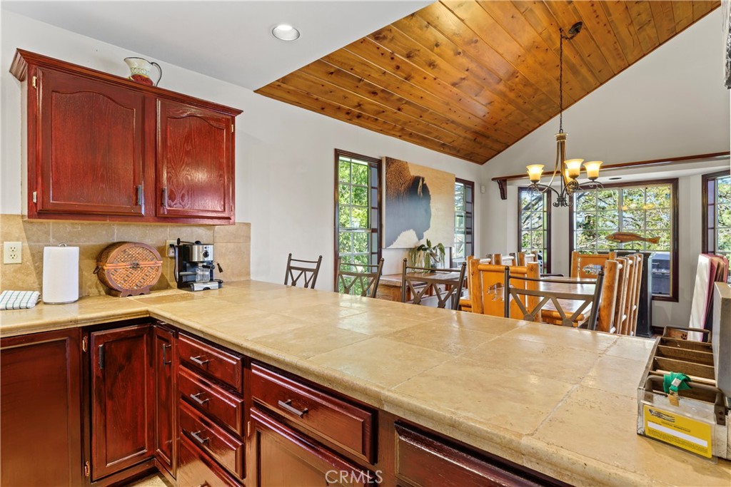 221 Grizzly Road, Lake Arrowhead CA, 9231764121969967234121