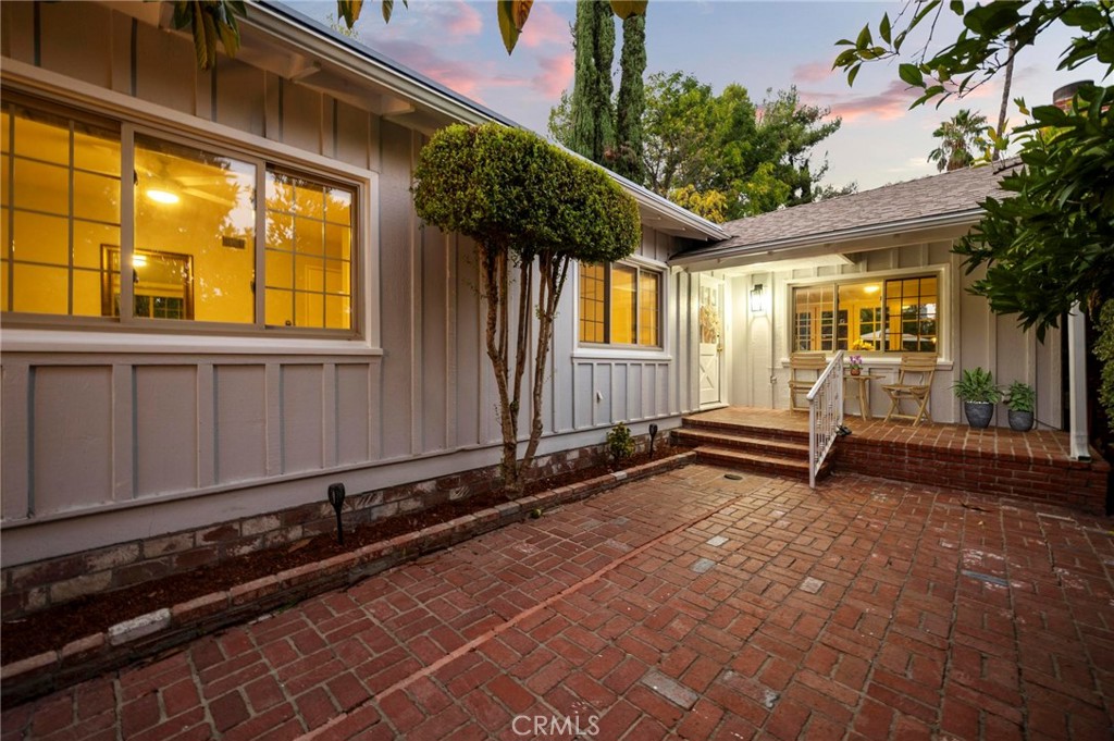 20955 De Mina Street, Woodland Hills CA, 9136464078085905795120