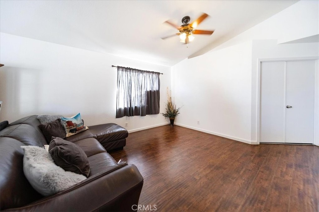 3671 Sydney, Hemet CA, 9254564077909079937121