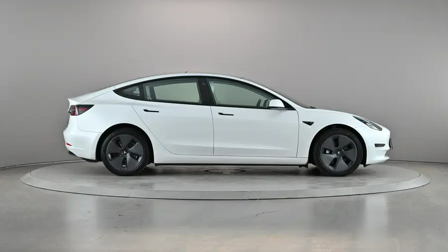 2023 Tesla Model 365016904162945122