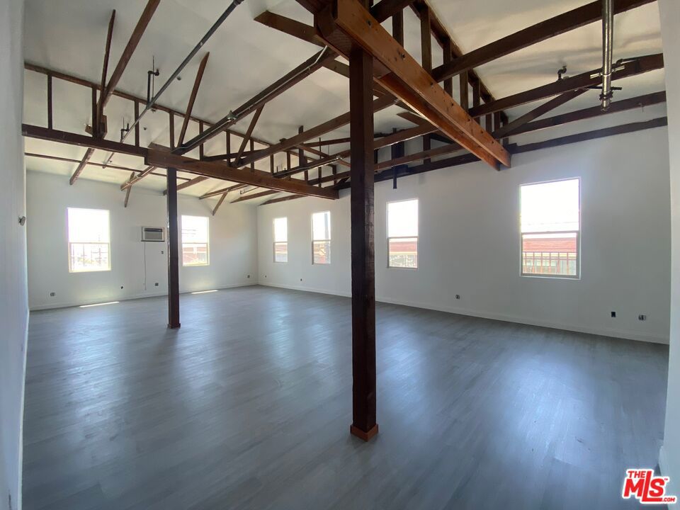 726 S Santa Fe Avenue 303 Los Angeles CA, 9002164130808908417120