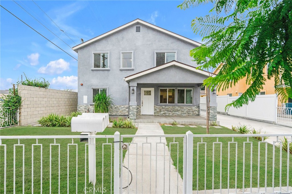 $4,000/month 1109 N Mulberry Street A Compton CA, 9022264067950217474122