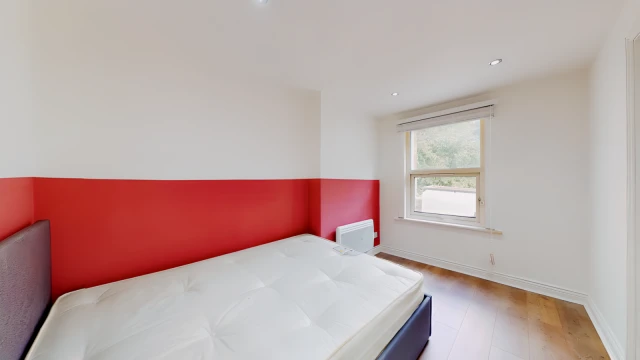 Studio Warwick Road 27998#, London