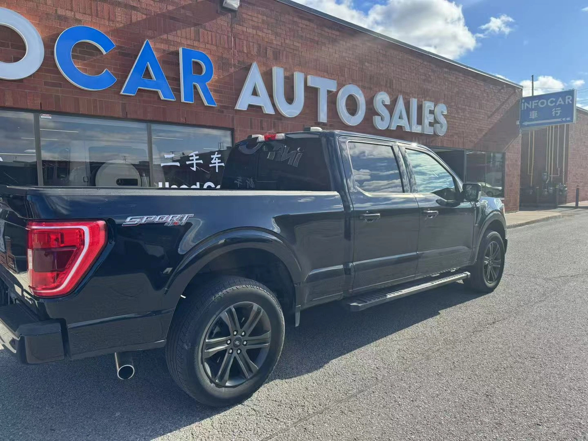 2022﻿ ﻿Ford﻿ ﻿F-150﻿ ﻿XLT64158616013954123