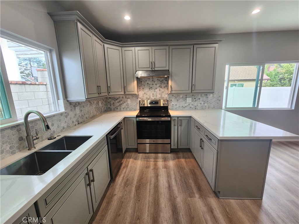 $3,995/month 6227 Orion Van Nuys CA, 9141164098282108289122