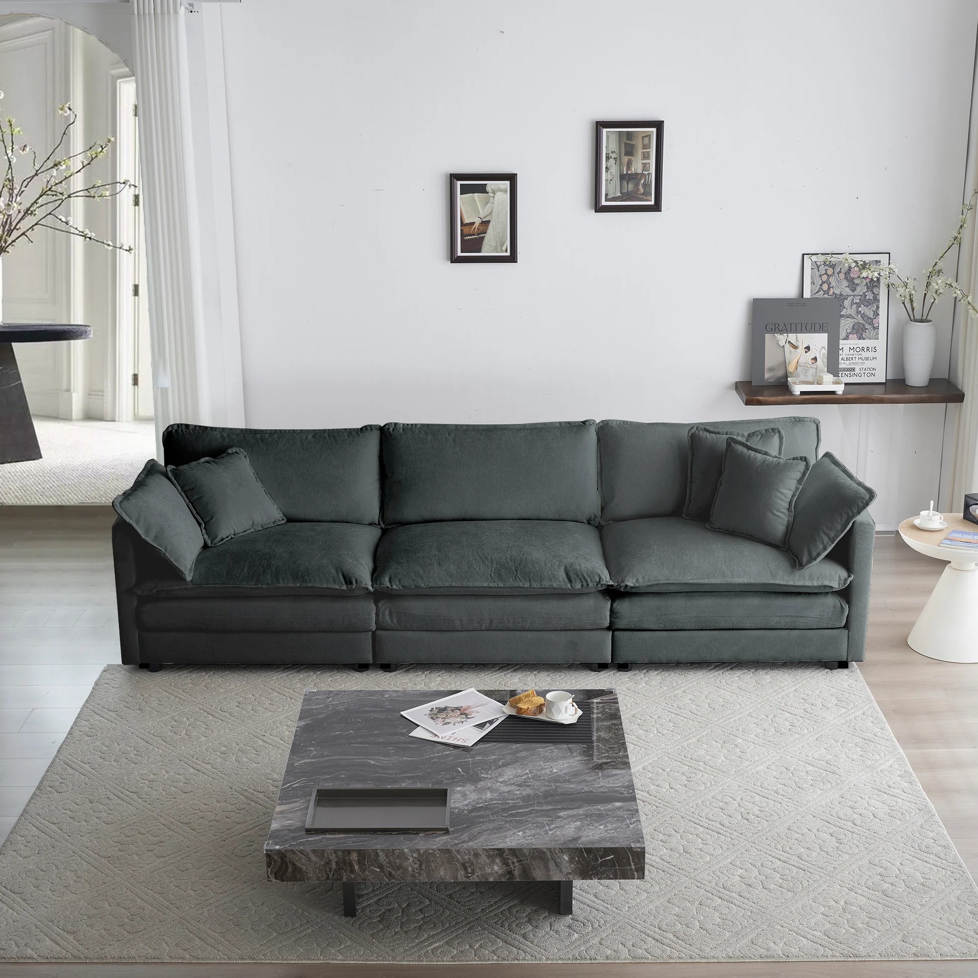 Sofá moderno de mediados de siglo de 3 plazas con 2 almohadas en los brazos y 3 cojines decorativos, sofá para sala de estar gris de chenilla W714S0098863886808366851120