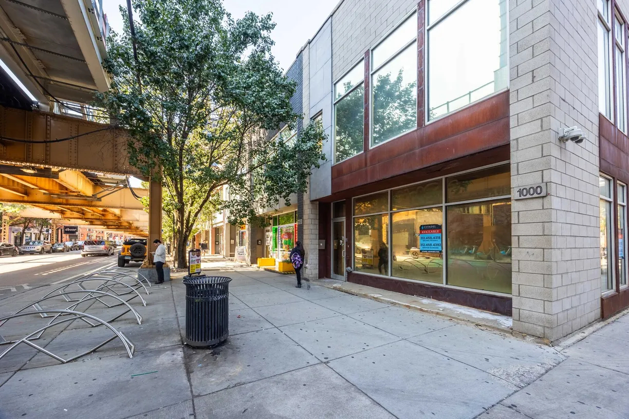 1008 W Lake Street, 2