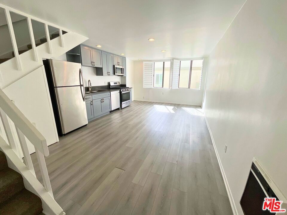 14 Mast Street 2 Marina Del Rey CA, 9029264134150999937122