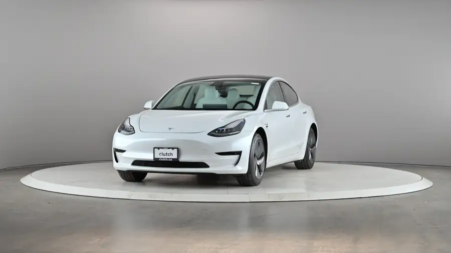2020 Tesla Model 364258207717763121