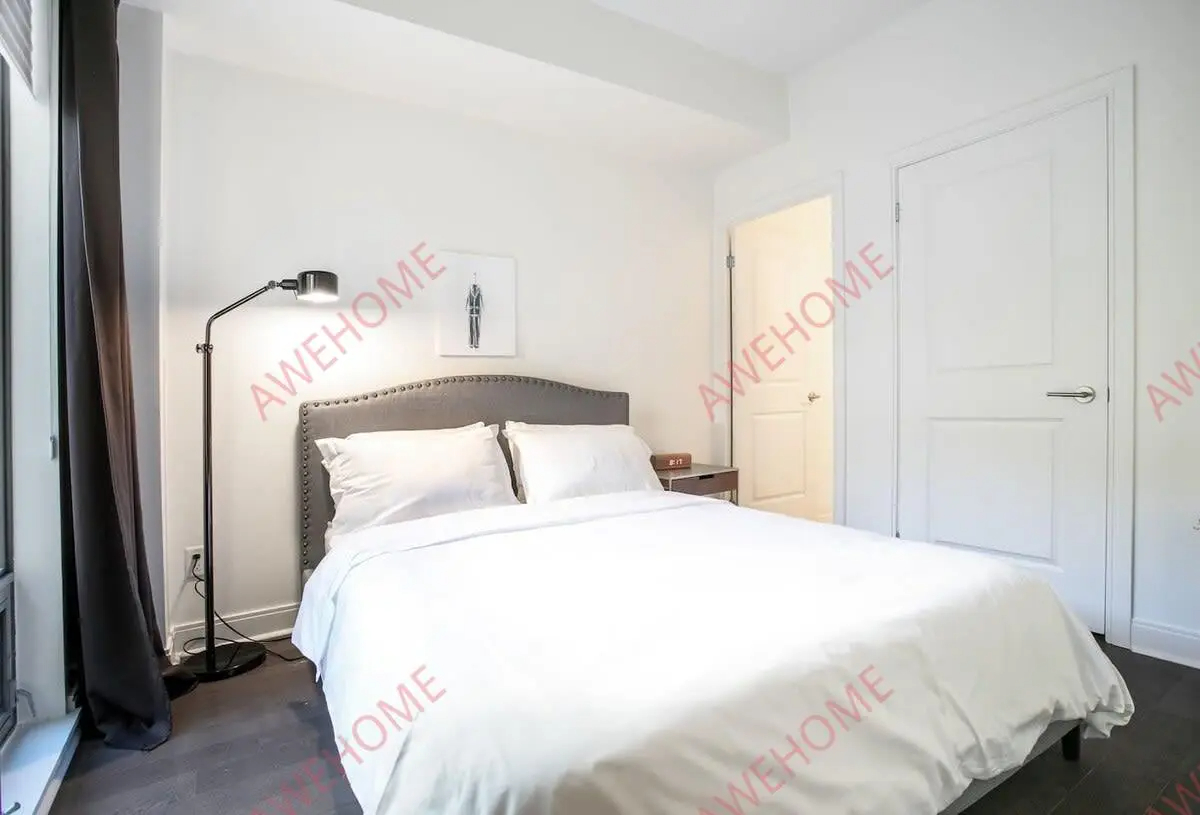 Yorkville Downtown Hotel Style Large Suite63746383313921121