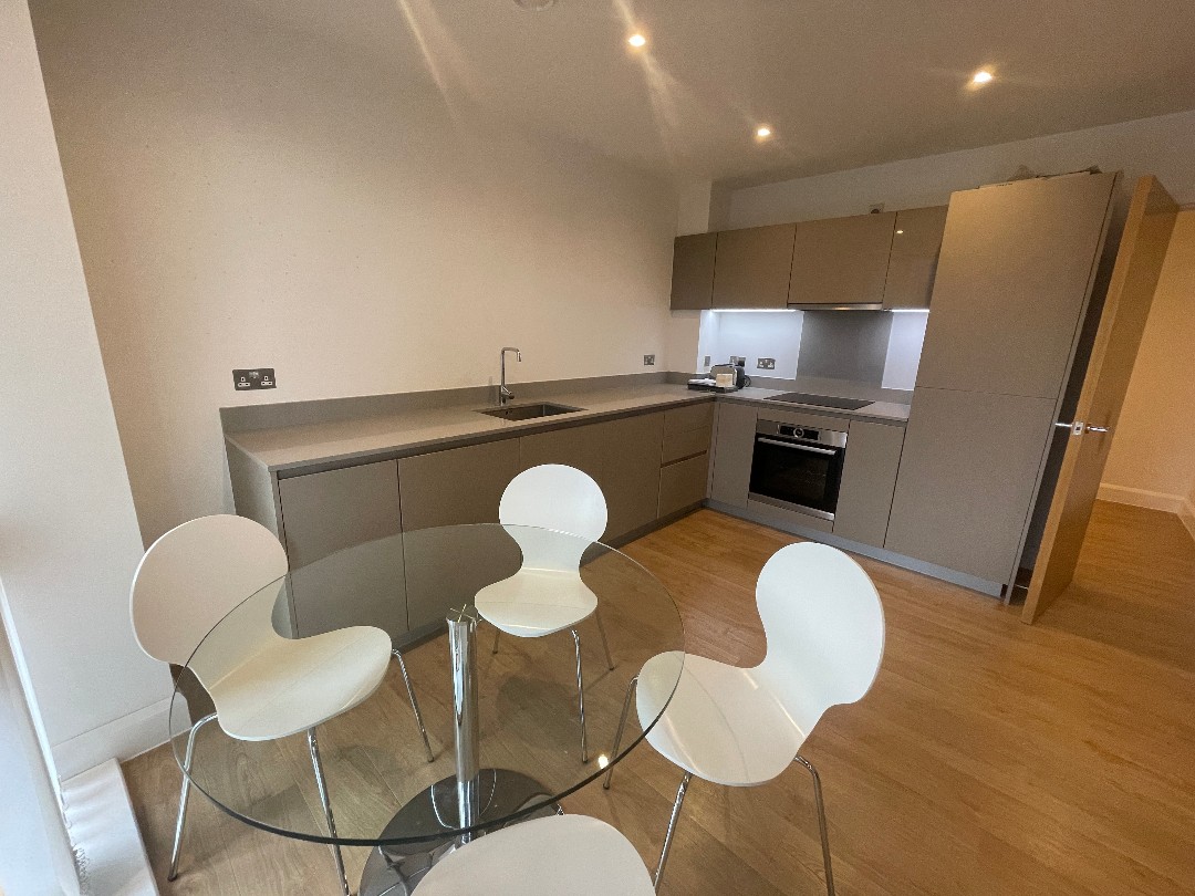Merchants Walk (1 Bedroom & 1 Bathroom)  
