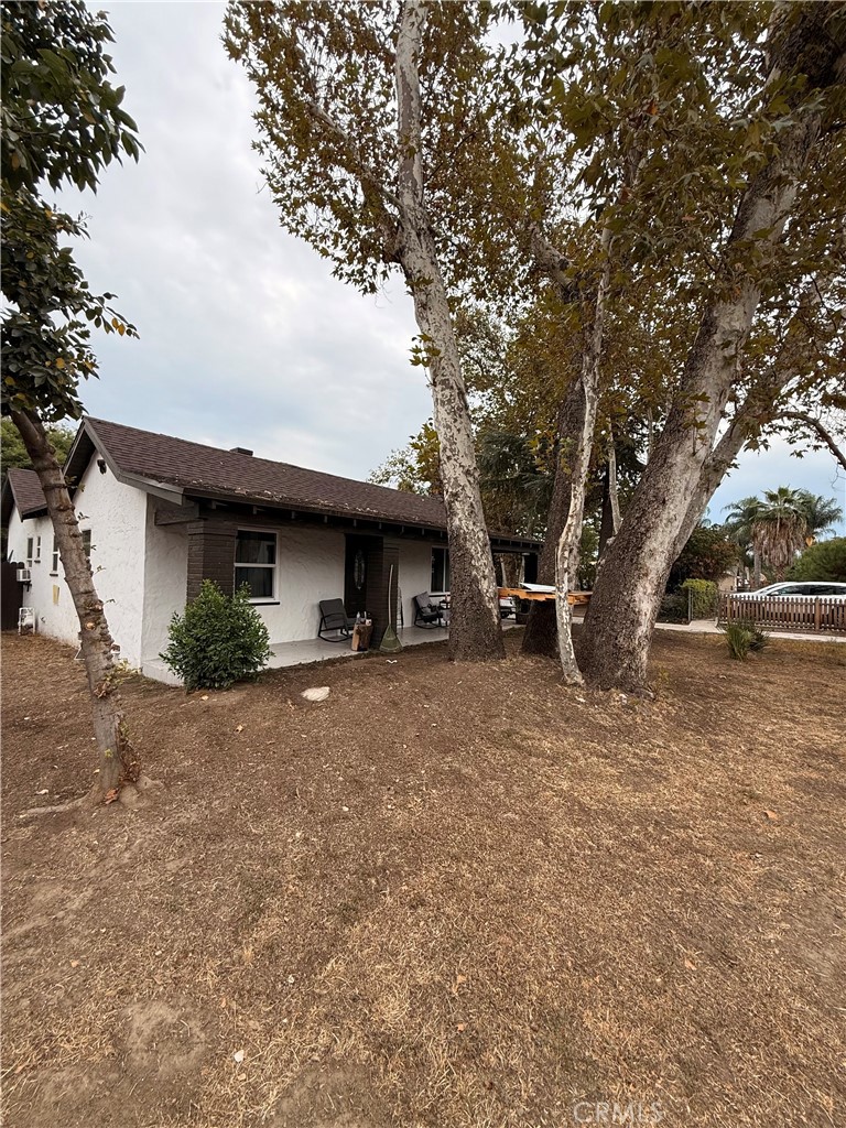6937 Barton St, San Bernardino CA, 9240463878335086209121