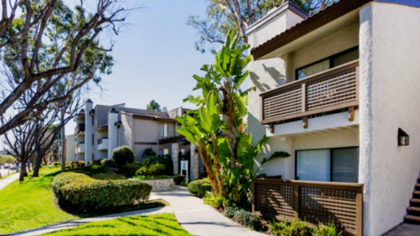 eaves warner center63590105749635120
