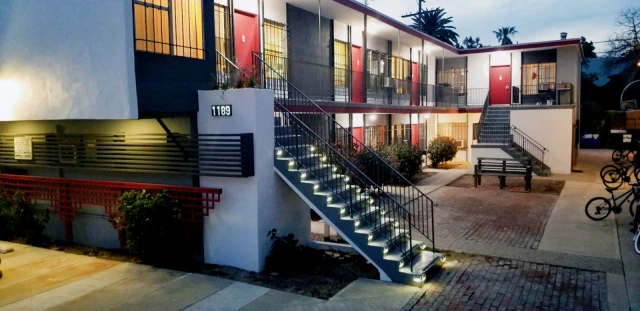 1189 W 29th St63458948221059121