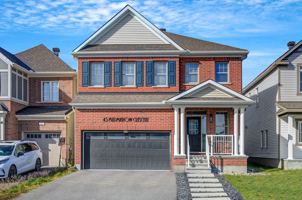 45 Mudminnow Crescent