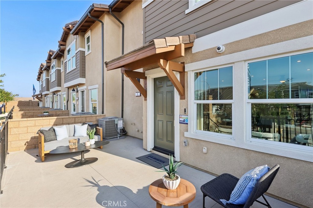 15513 April Dawn Way 5 Fontana CA, 9233664085035464706120