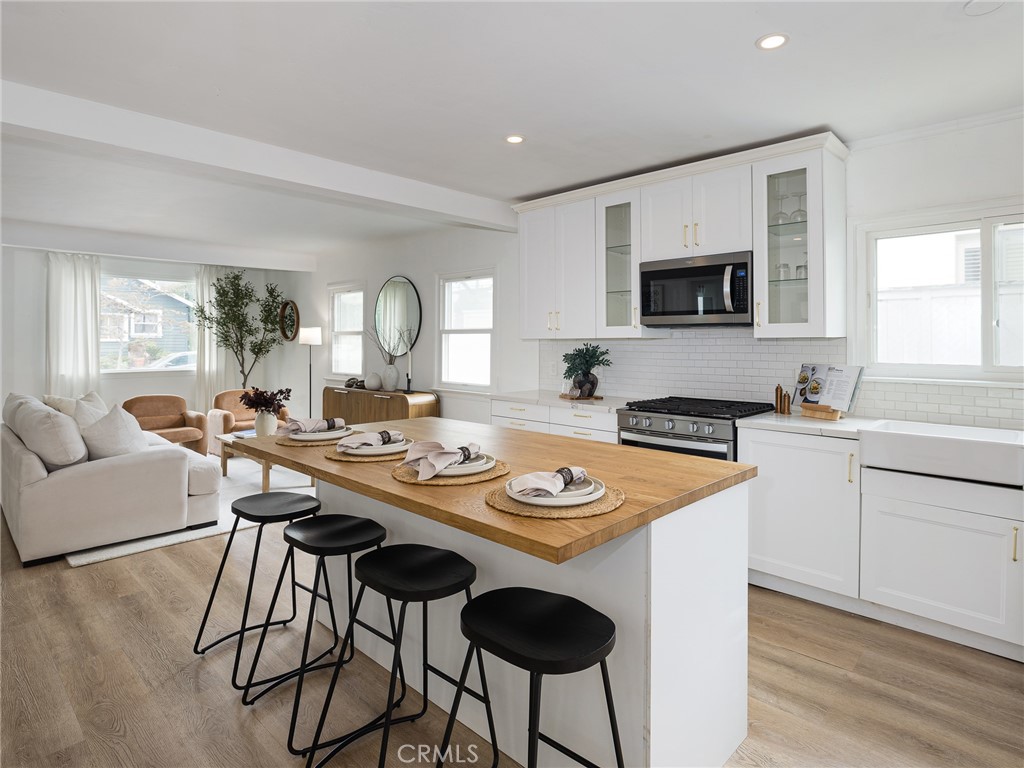 320 E Walnut Avenue, El Segundo CA, 9024563822431347201121