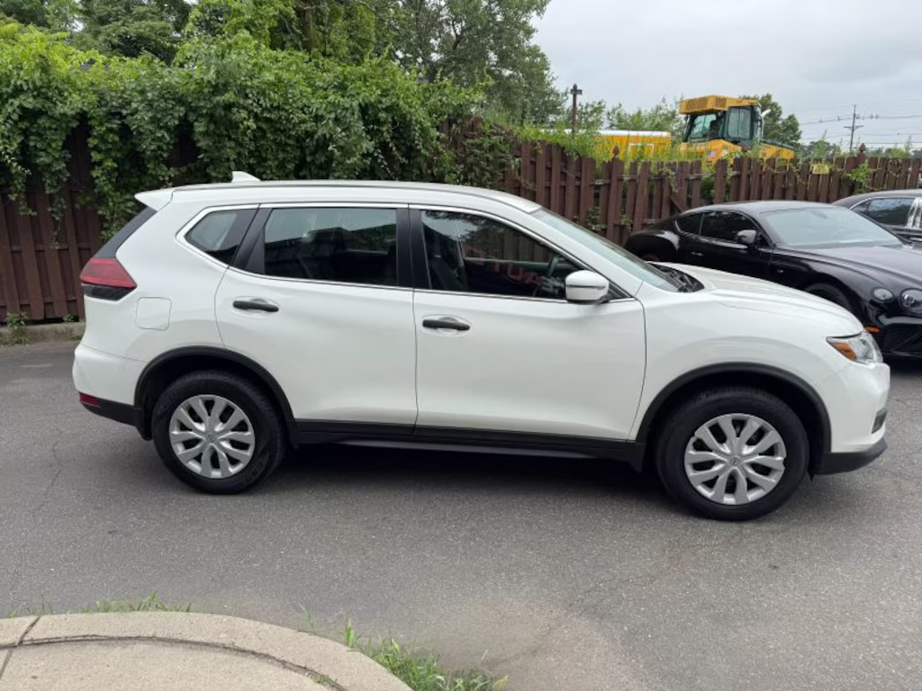 Pre-Owned 2019 Nissan Pre-Owned 2019 Nissan Rogue S Sport Utility 4D63271014761987121