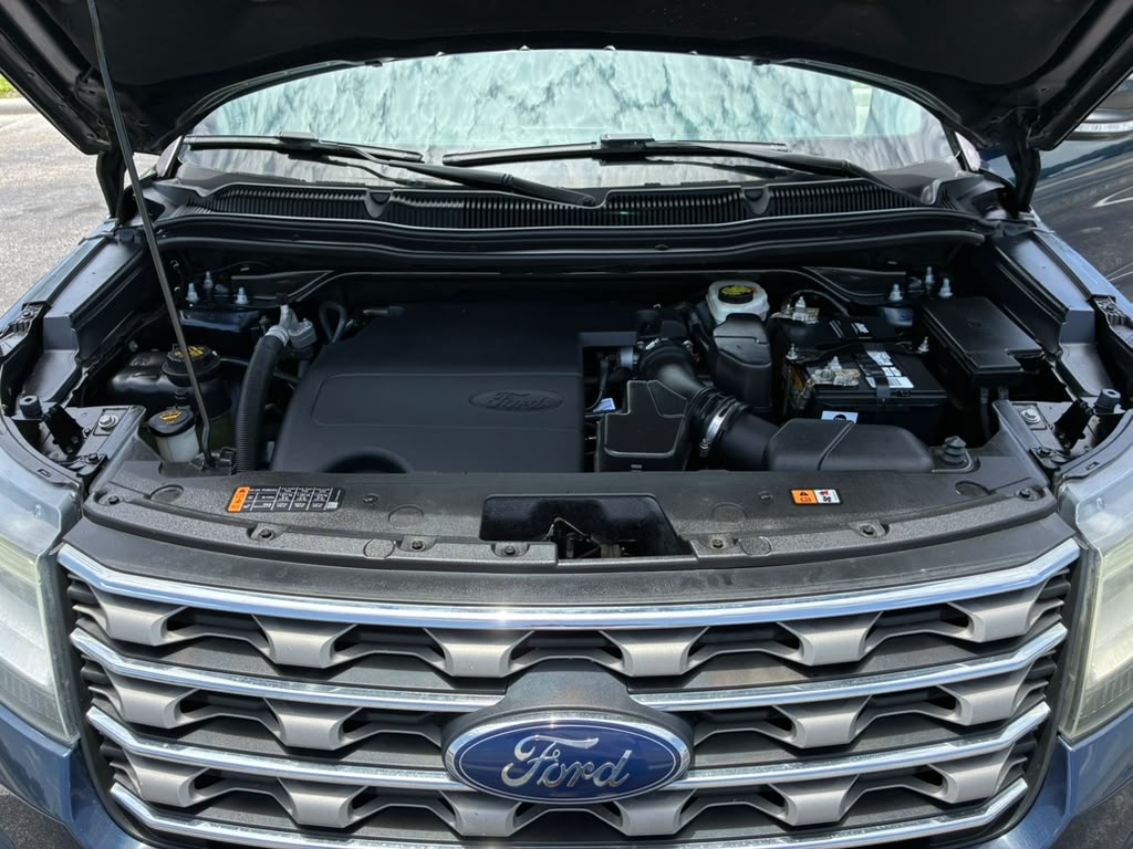 🏁2017 FORD EXPLORER XLT🏁567785405128396805