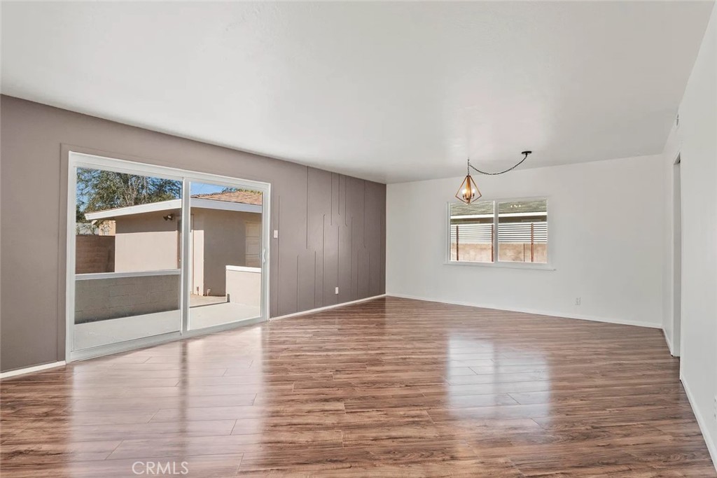 1326 W Ave H10 Lancaster CA, 9353463710380986241120