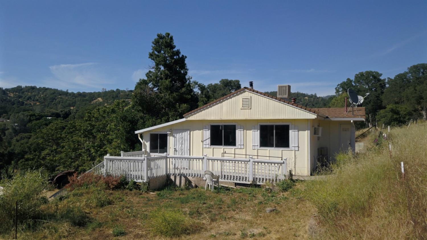 5068 AVENIDA MADISON, Coulterville, CA 95311