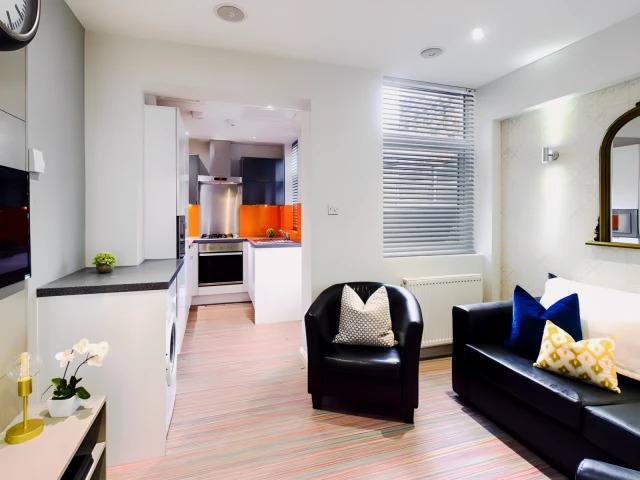6 Guildford Street64196311646722124