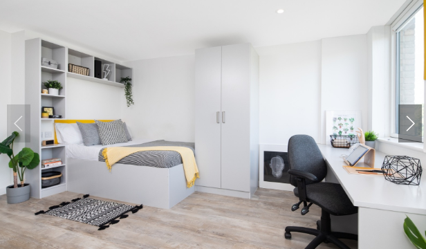 Cathedral Point64620508274817120