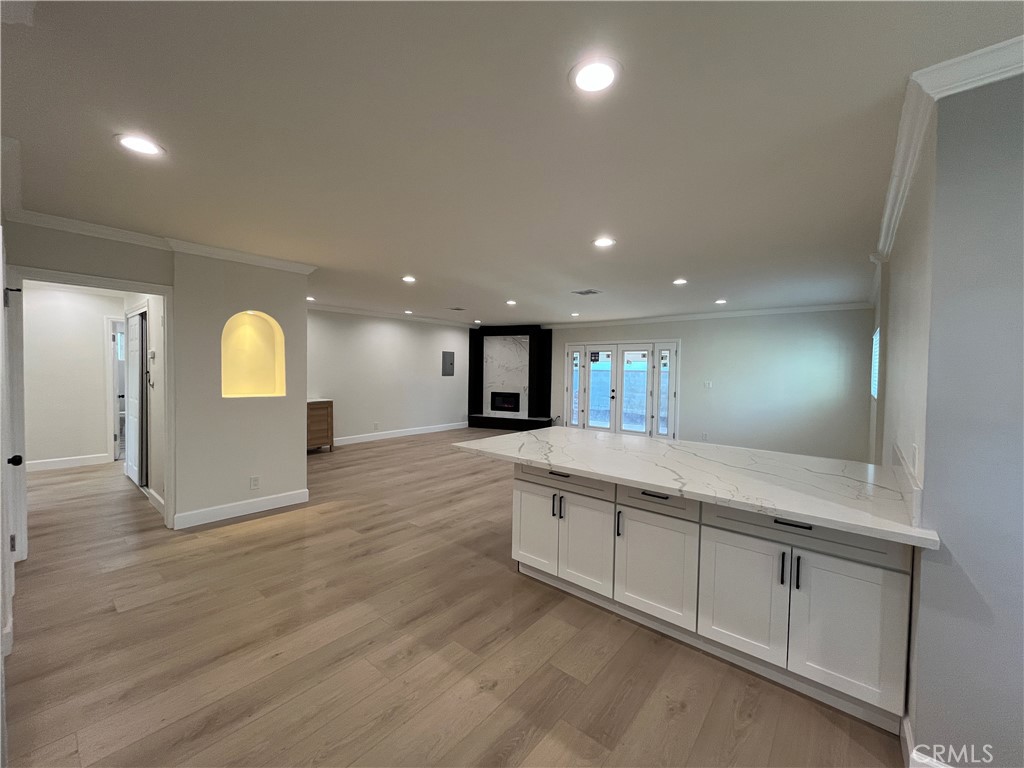 10915 Whitaker Avenue Granada Hills CA, 9134463709969450499121