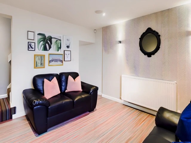 61 Cauldon Road64196339596417125