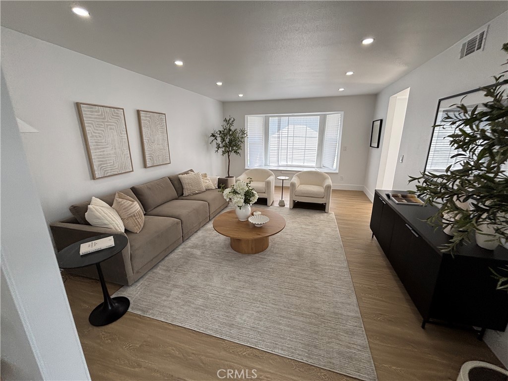15882 Malm Circle, Huntington Beach CA, 9264763637993350787122