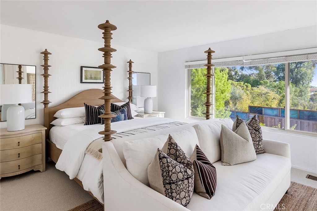 564 Seaward Road Corona Del Mar CA, 9262563646668825219122