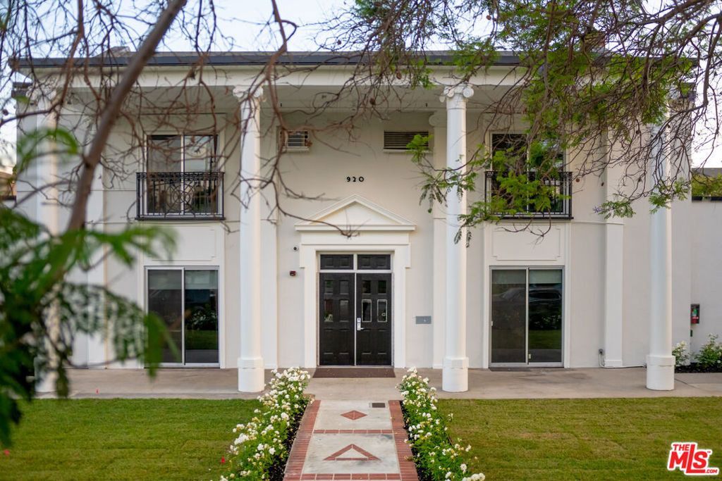 920 W 28th Street Los Angeles CA, 9000764108130255107121