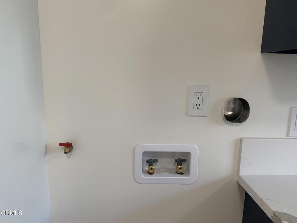 5663 Fountain Avenue 1 Los Angeles CA, 9002864130824122497121