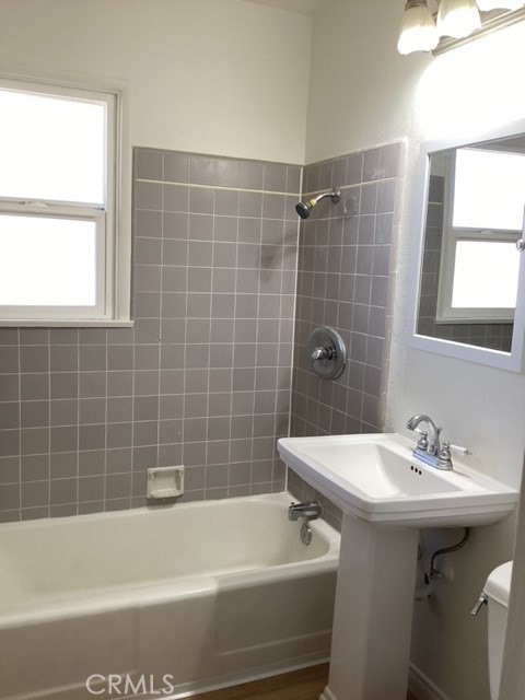 44227 Date Lancaster CA, 9353464079801056257120