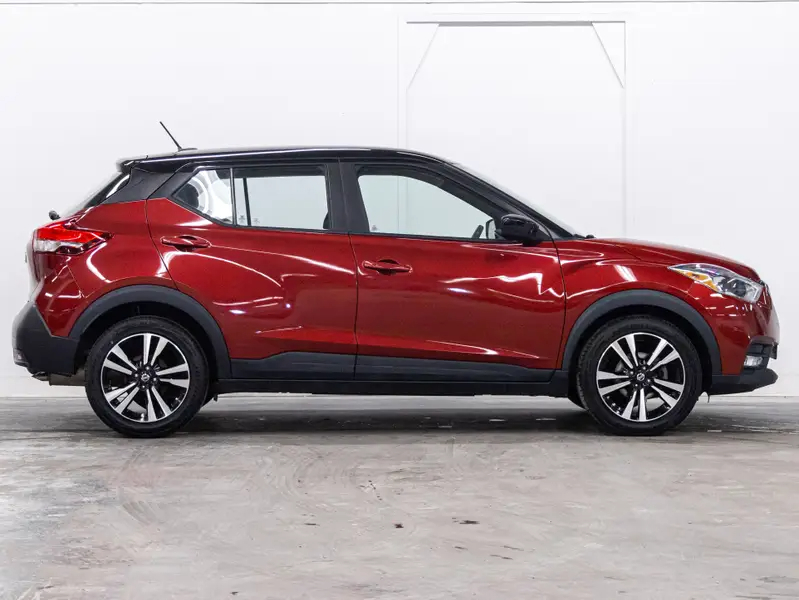 2019 Nissan Kicks64300731935874121