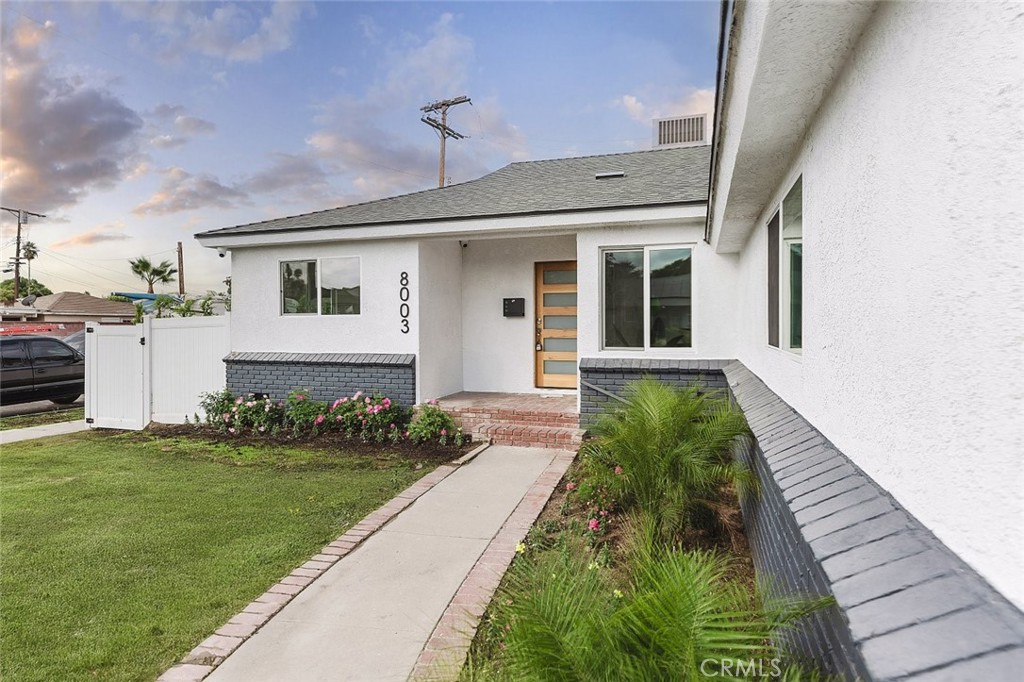 8003 Aldea, Van Nuys CA, 9140664078035408897121