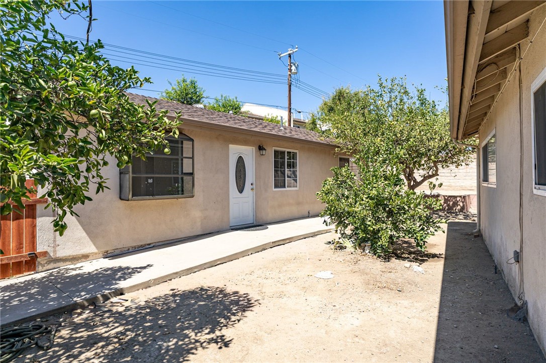 9833 Shoshone Ave Northridge CA, 9132563712427302913120