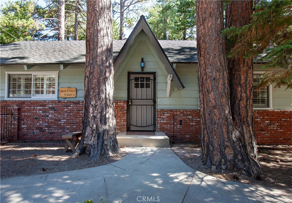 3831 Saint Johnswood Drive, Woodland Hills CA, 9136463713088295043120