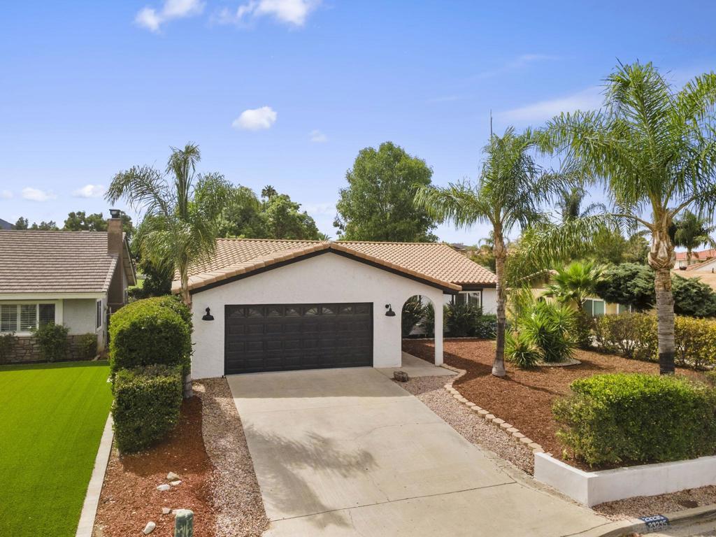 23235 S Canyon Lake Dr, Canyon Lake CA, 9258763865074739843120