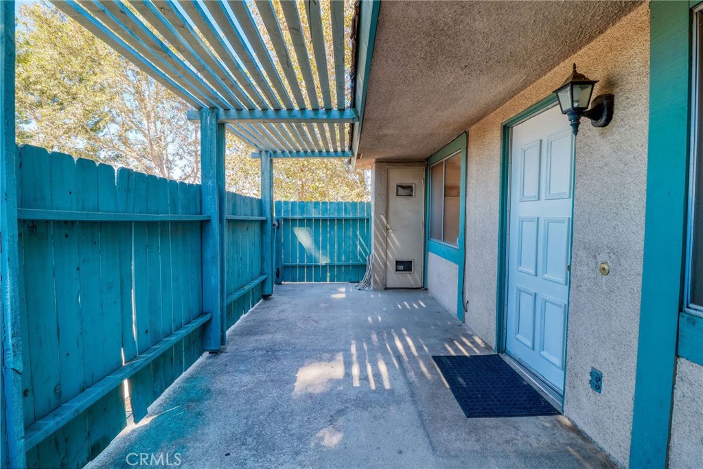 5059 Lynnfield Street, Los Angeles CA, 9003263702886117507122