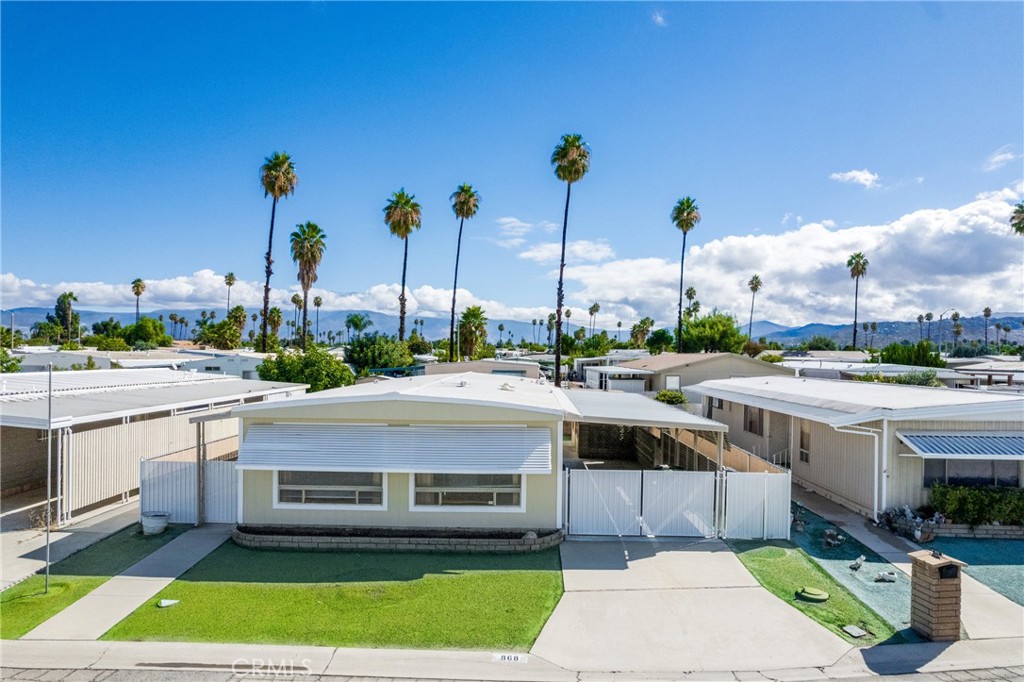 868 Santo Tomas Hemet CA, 9254564090324665475121
