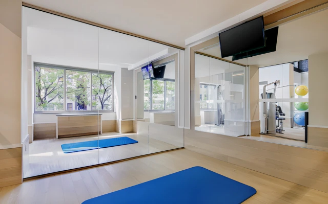 360 West 43rd Street63658916159491122